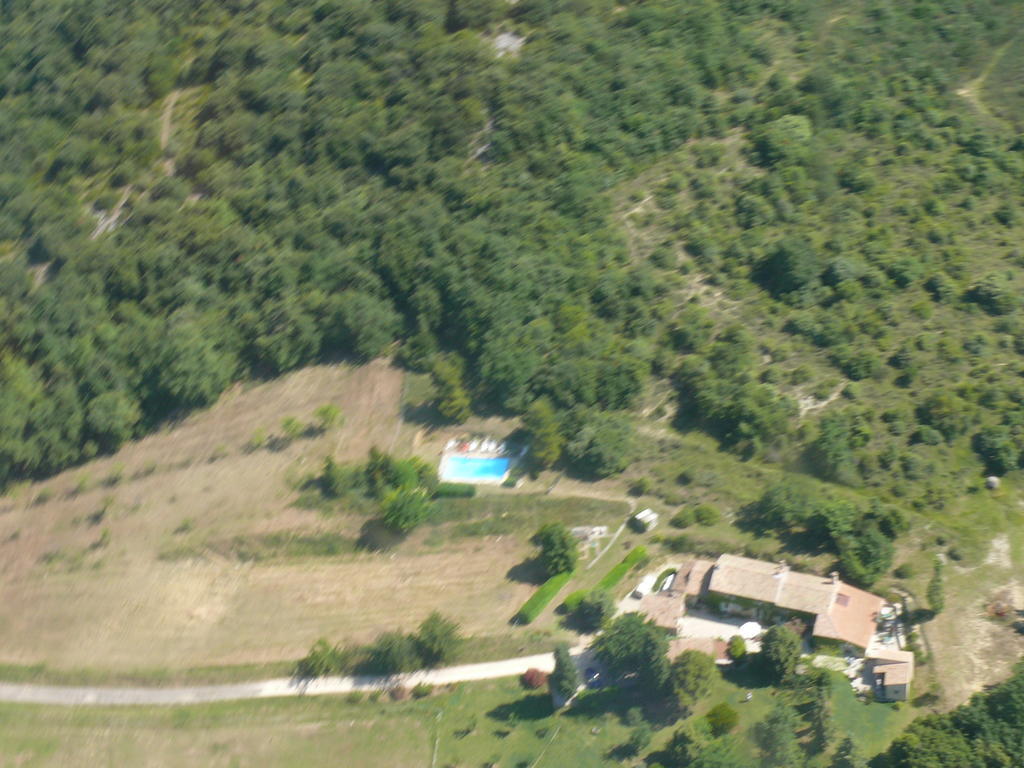 Bed and Breakfast La Pacha Saint-Montan Exterior foto
