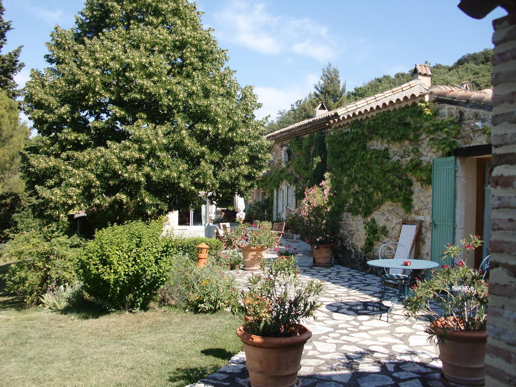 Bed and Breakfast La Pacha Saint-Montan Exterior foto